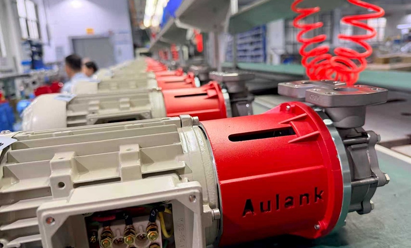 Semi-automated industrial pump production and assembly line at Aulank factory